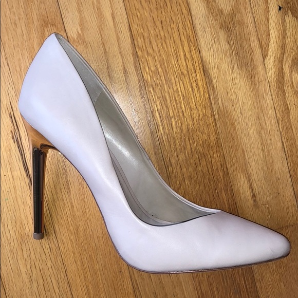 NEW BCBG Max Azria Nude Heels - Picture 3 of 4